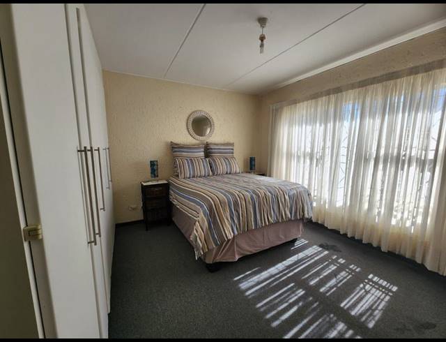 2 BEDROOM TOWNHOUSE FOR SALE IN VORNA VALLEY